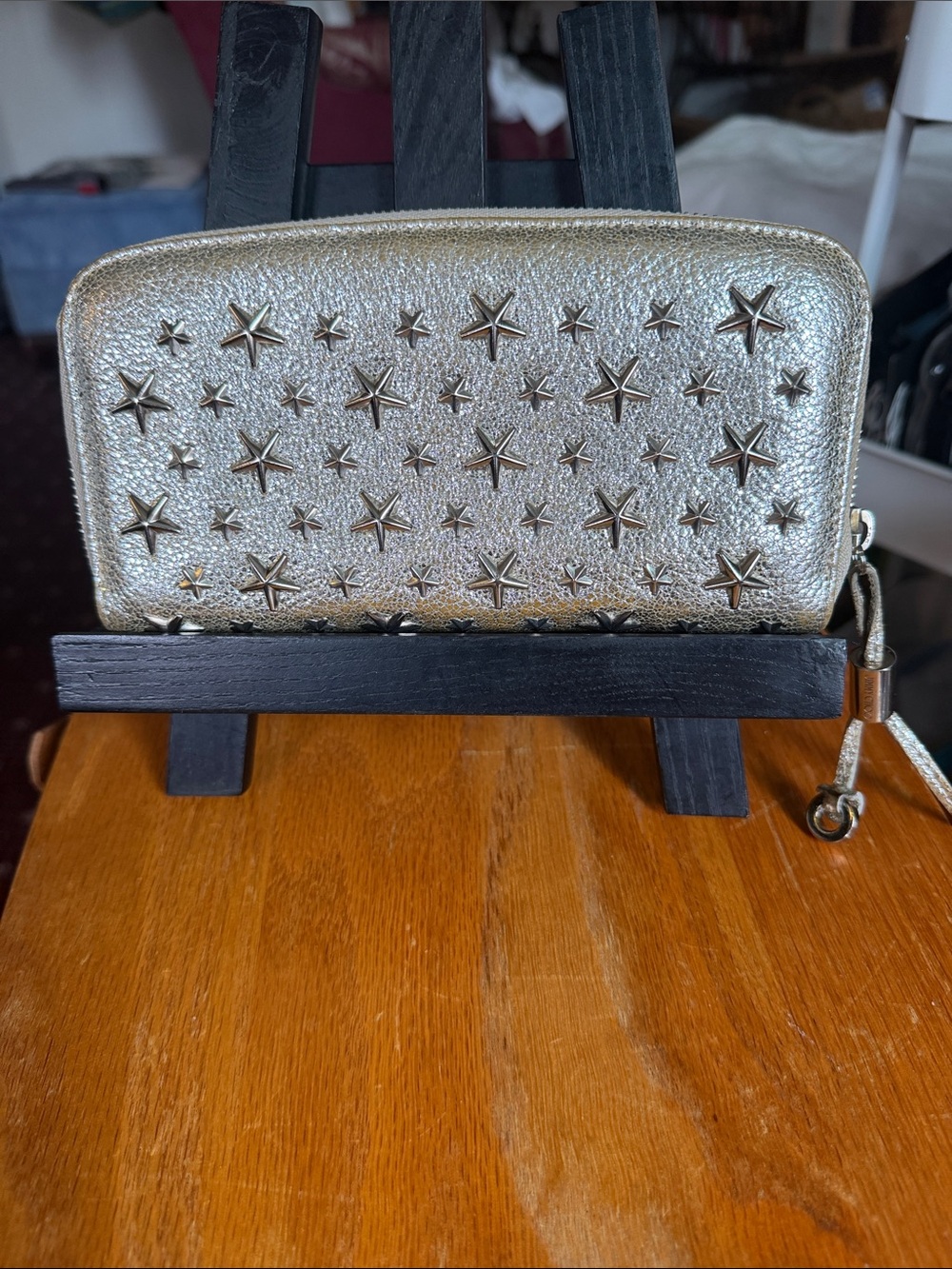 Authentic Jimmy Choo Filipa Signature Star-Studded leather Zip Wallet EUC